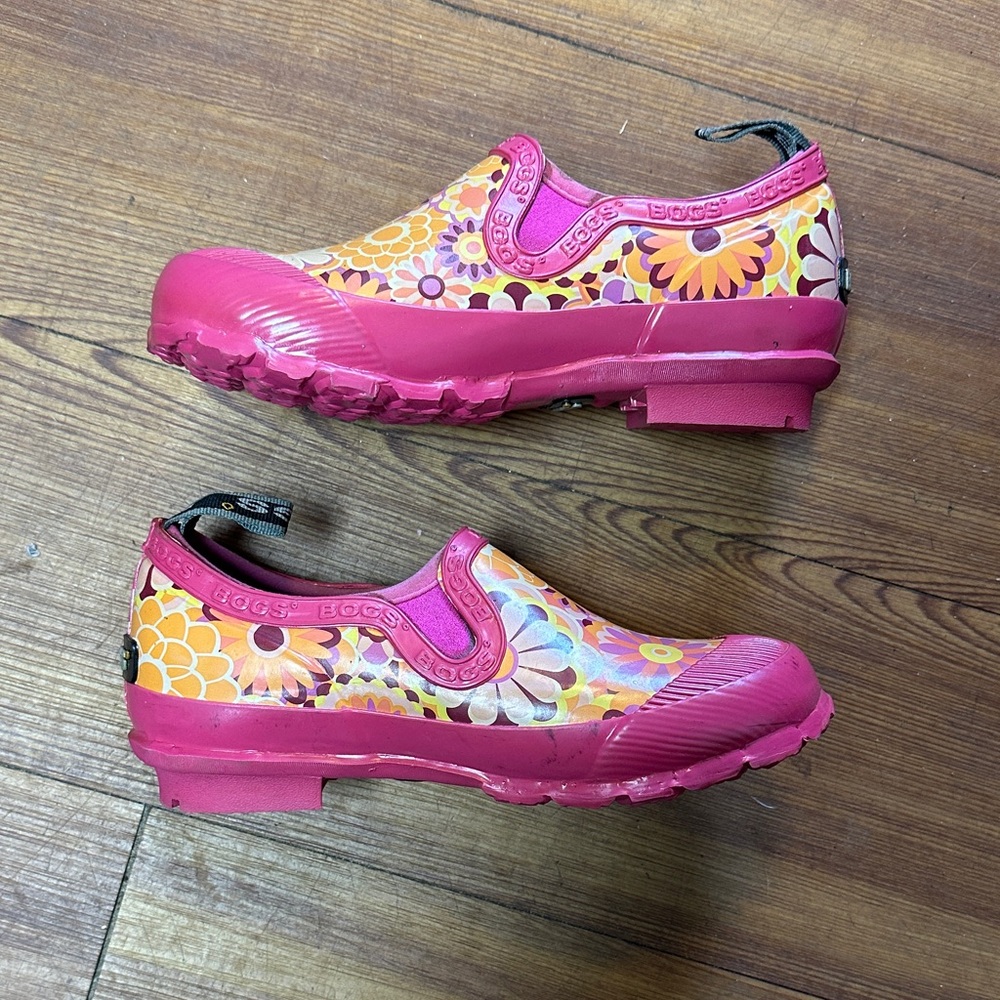 Bogs Pink and Orange Floral Sneakers - Picture 3 of 3